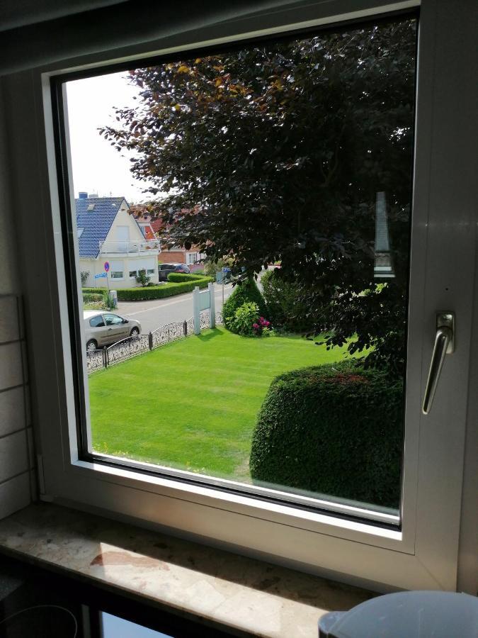 Haus Trossenstek II Apartment Busum Exterior photo
