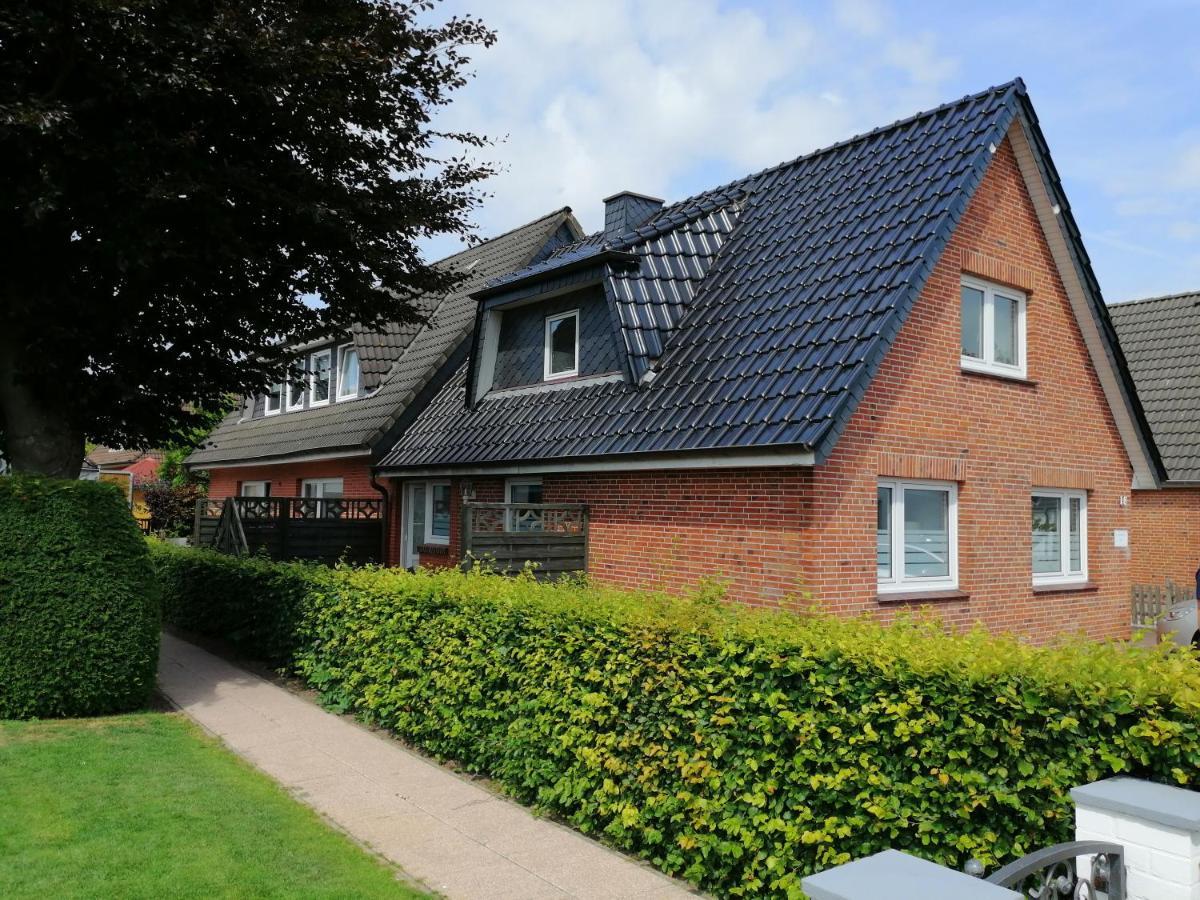 Haus Trossenstek II Apartment Busum Exterior photo